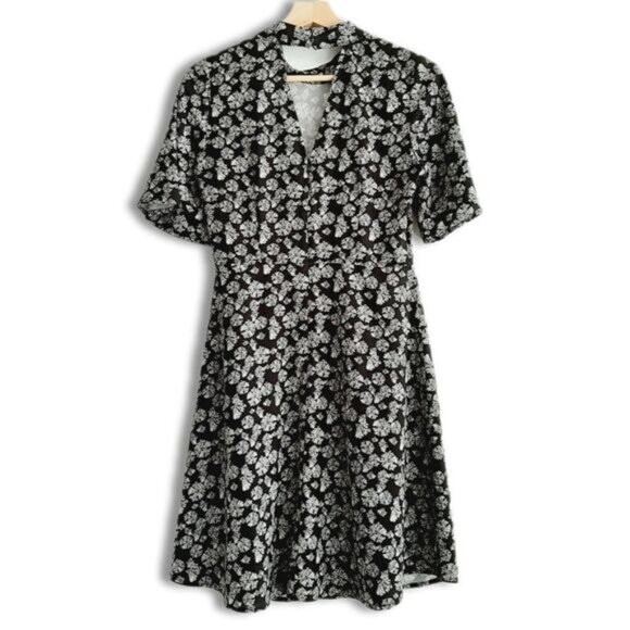 H&M Floral High Neck Mini Dress Flowy Lightweight B&W Sz 6 - Picture 8 of 15